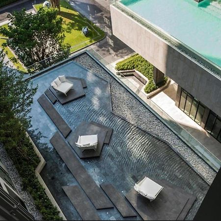 The Base Central Pattaya By Mickey Exterior photo