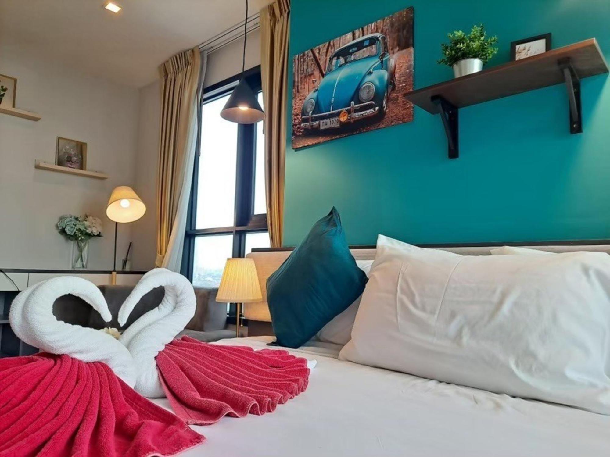 The Base Central Pattaya By Mickey Exterior photo